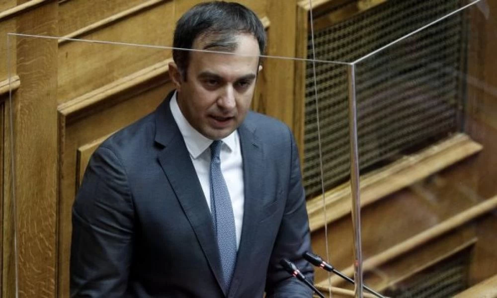 Χατζηβασιλείου: "Ο Πούτιν προσπαθεί να εργαλειοποιήσει το προσφυγικό"